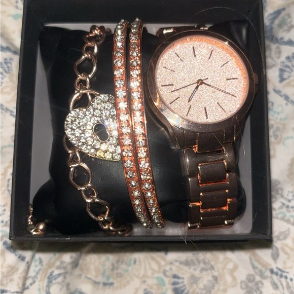Torrid rose gold watch/bangle and bracelet set new never worn - Picture 2 of 3
